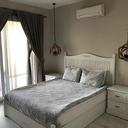 Bed & Breakfast Erythros Butik Cesme